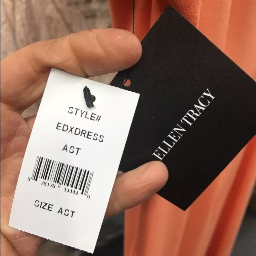 Ellen Tracy women mango color short sleeve - Picture 8 of 8